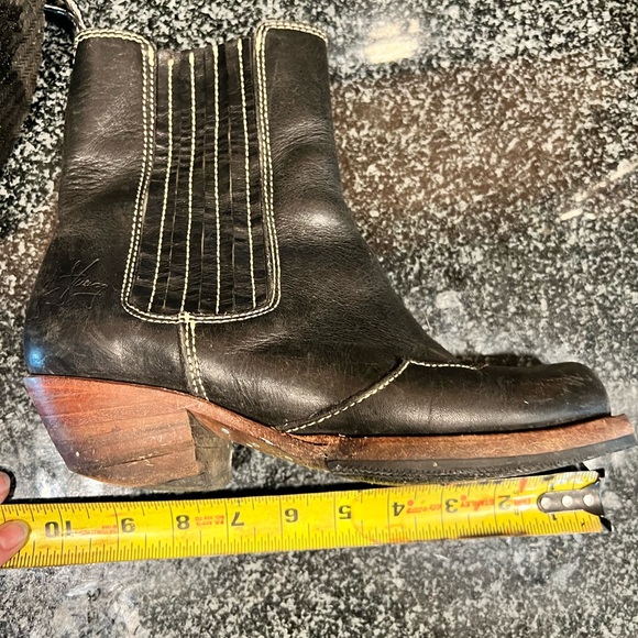 JOHN FLUEVOG Black Leather Ankle Boots 7 - Picture 10 of 10